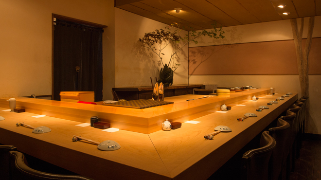 Interior view of Sushi Shomitsu