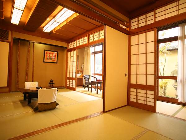 Gyarary Inn Tsubaki no Room
