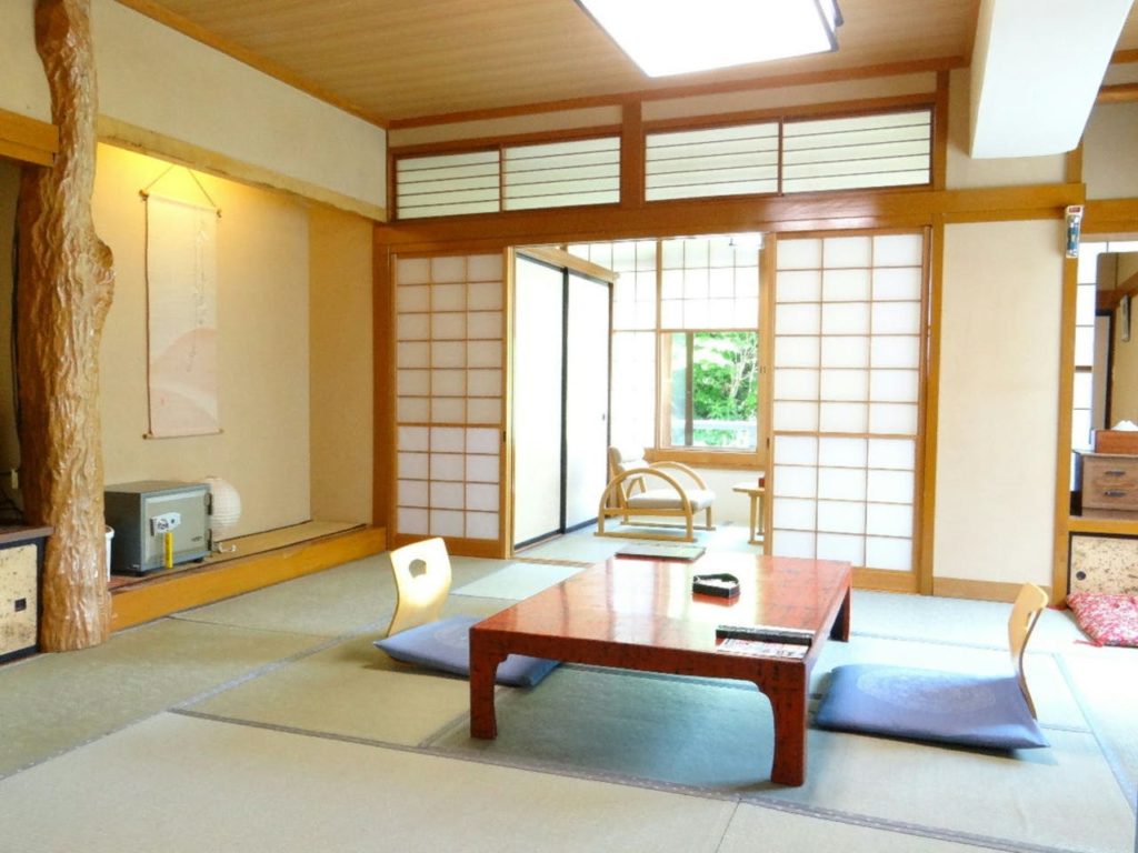 Hōkawa Onsen Wangosenkaku Room