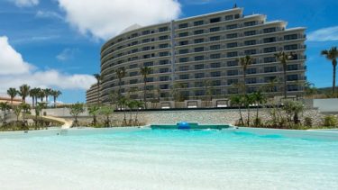 全客室オーシャンビューの豪華なリゾートホテル『ホテルモントレ沖縄スパ＆リゾート』