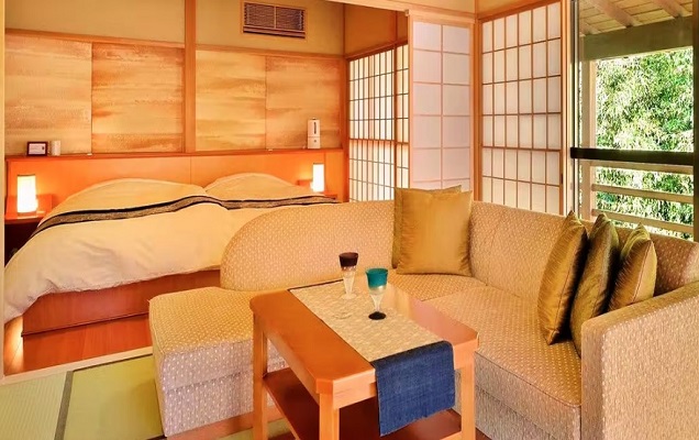奈良偲の里 玉翠の部屋