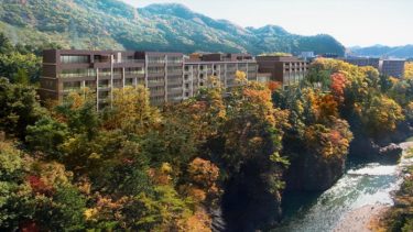四季折々の自然美を建物内外の至る所に取り入れたラグジュアリーなホテル『鬼怒川渓翠』